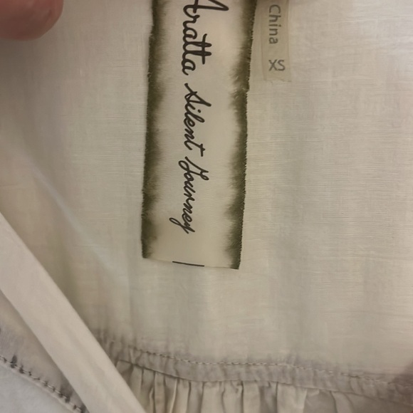 Aratta shirt blouse in excellent condition. New without tags. Size xs small. - Picture 3 of 3